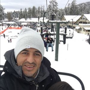 Meet your Posher, Joan carlo